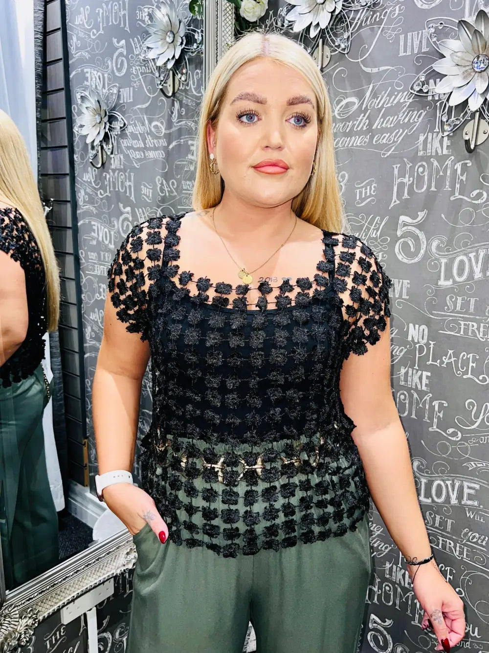 Florence Sleeveless Flower Top BLACK