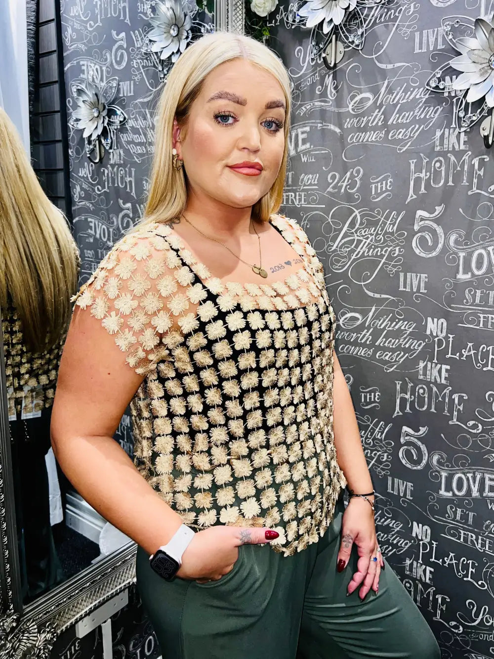 Florence Sleeveless Flower Top GOLD