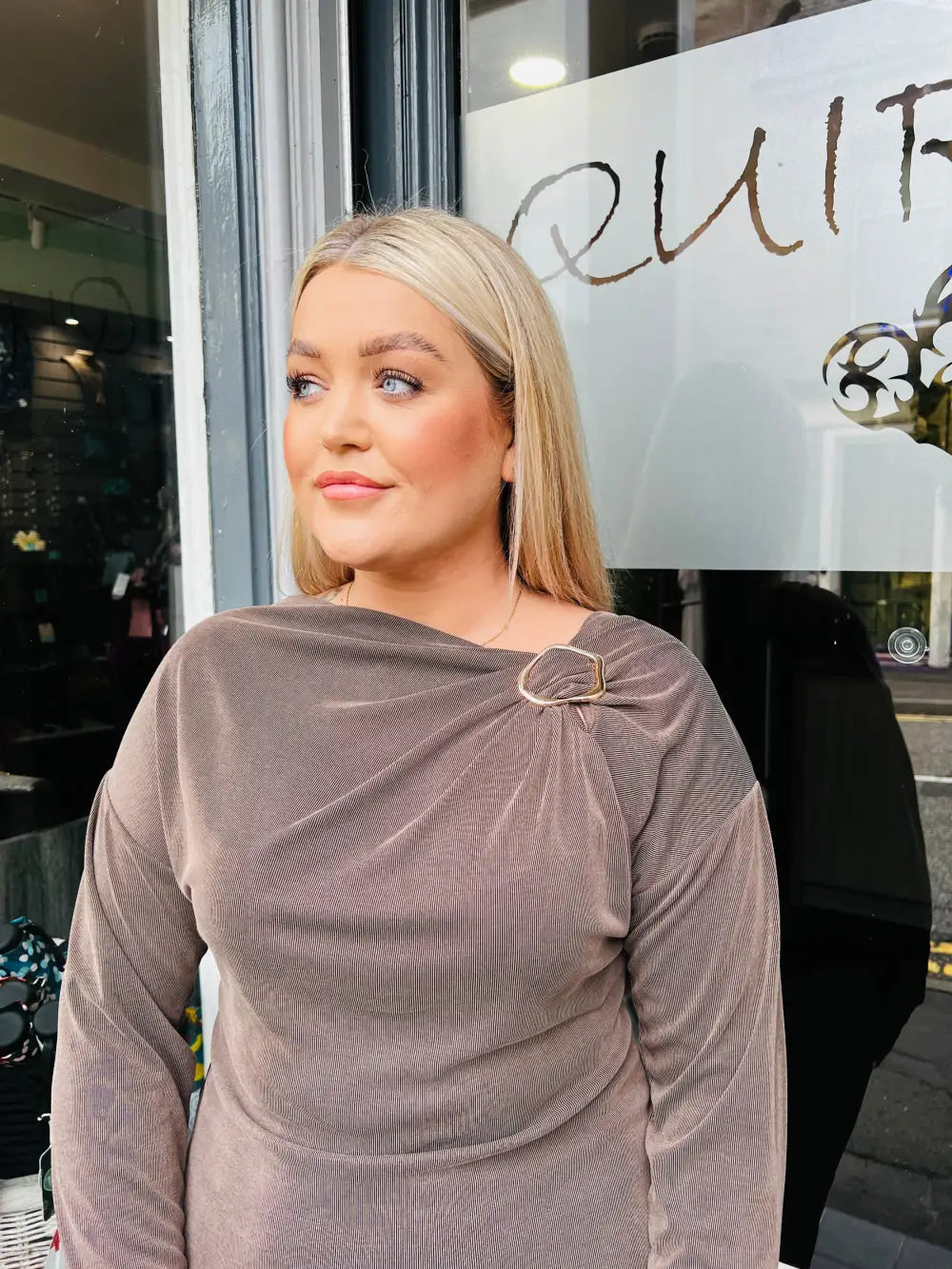 Paloma Clasp Top CHOCOLATE