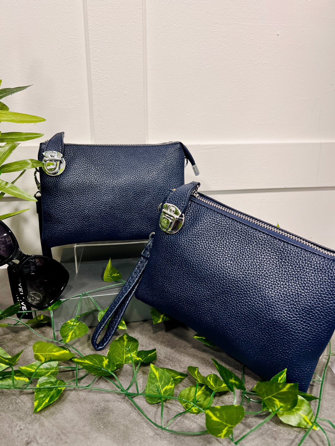 Trudy Clutch Handbag NAVY