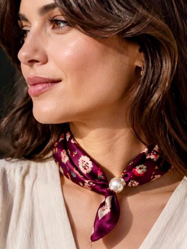 Libby Small Flower Detail Magnetic Scarf BURGUNDY
