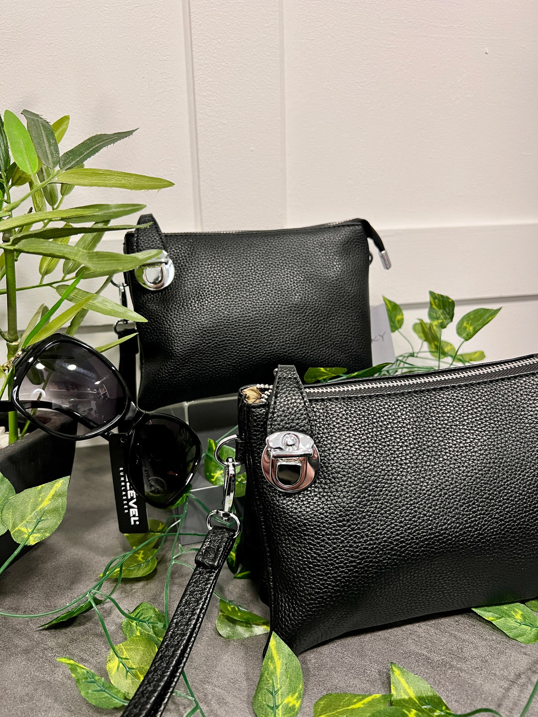 Trudy Clutch Handbag BLACK