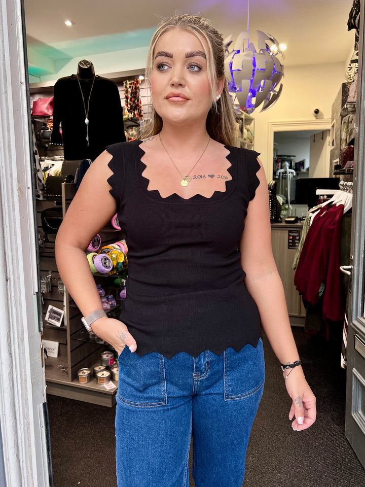 Gianna Knitted Scalloped Vest BLACK