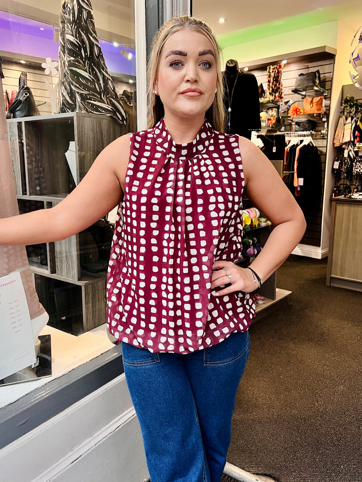 Dot Design Bubble Hem Sleeveless Blouse WINE