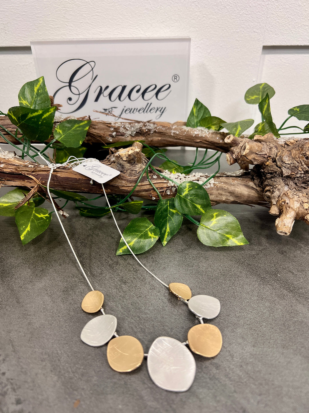Gracee Short Brushed Pendant SILVER/GOLD