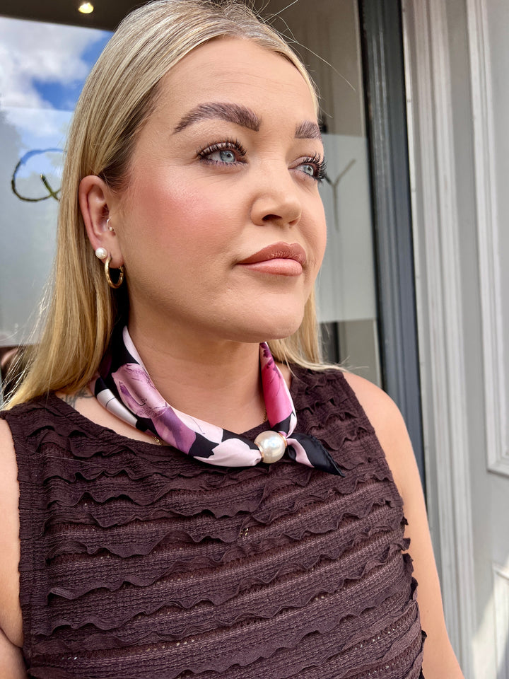 Poppie Bold Floral Magnetic Scarf BLACK