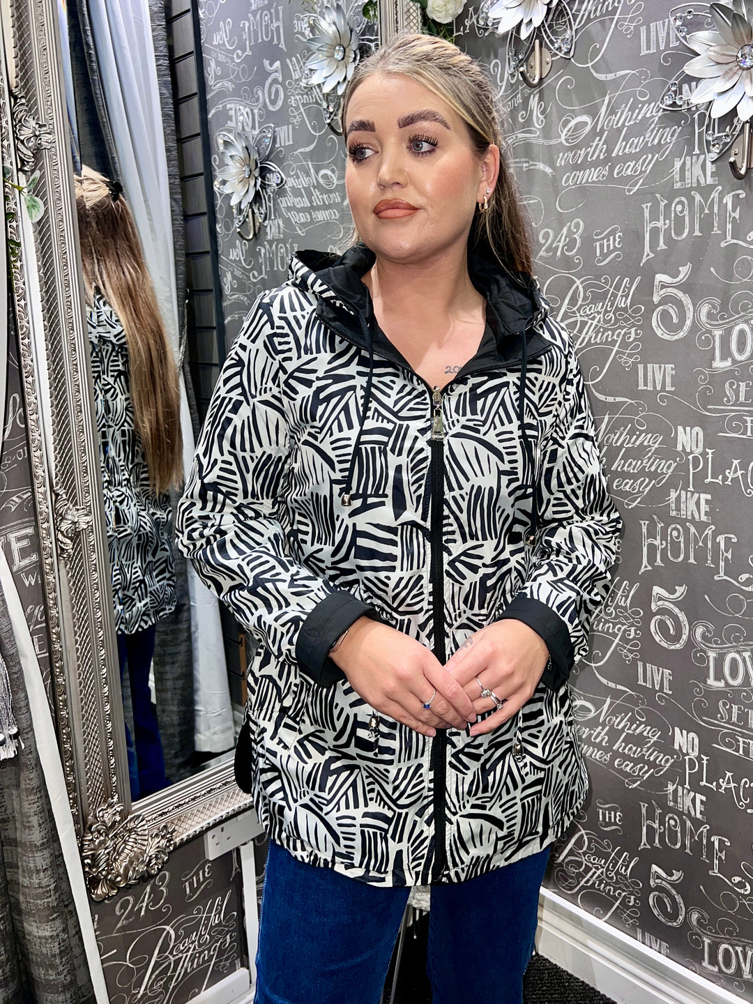 Zoe Abstract Print Reversible Rain Coat BLACK Size