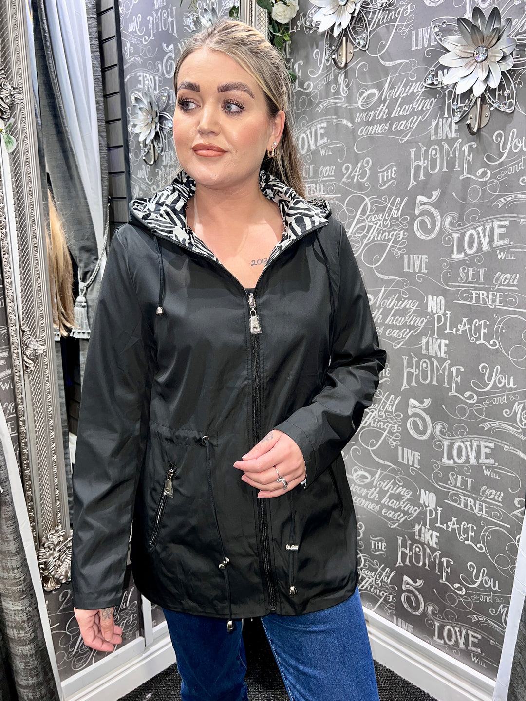 Zoe Abstract Print Reversible Rain Coat BLACK Size