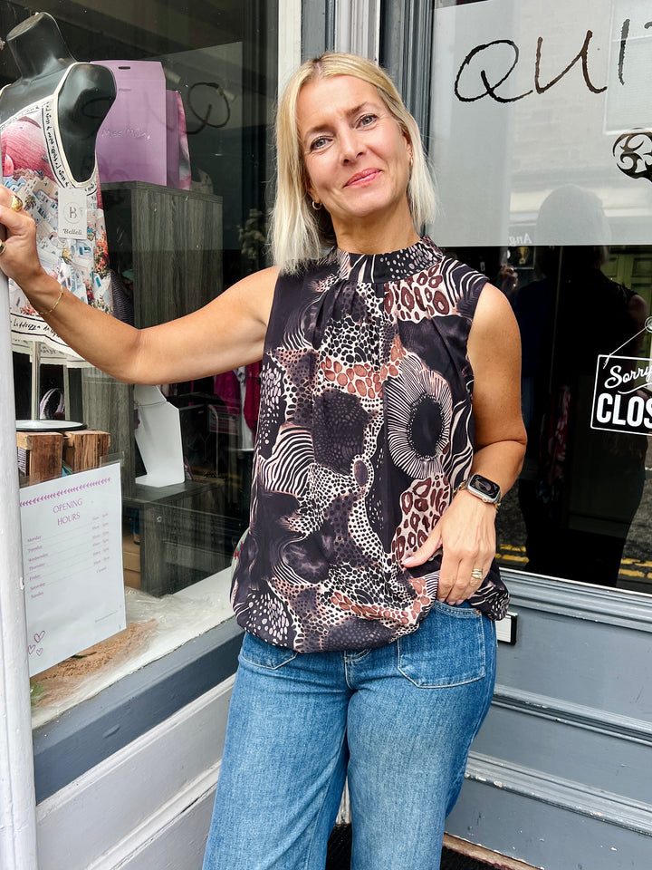 Animal Print Bubble Hem Sleeveless Blouse BLACK
