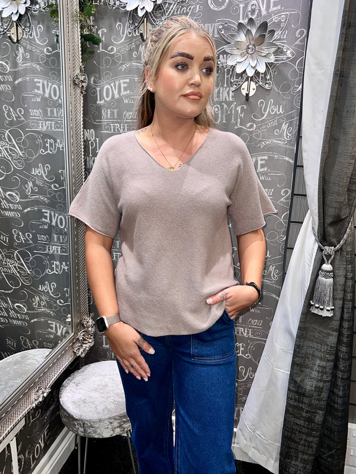 Brooke V Neck Fine Knit MOCHA