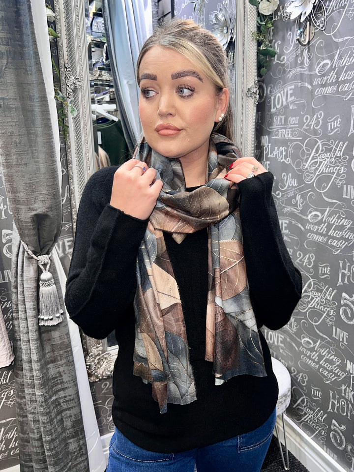 Multi Leaf Scarf BROWN
