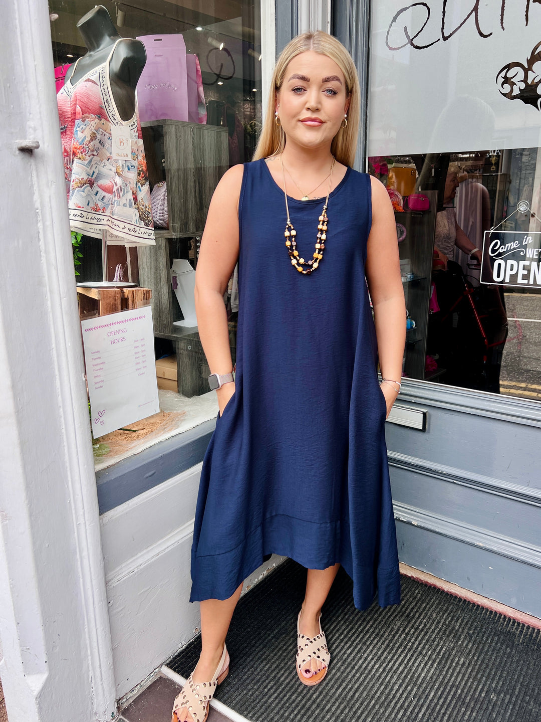 Indie Sleeveless Maxi Dress With Necklace NAVY