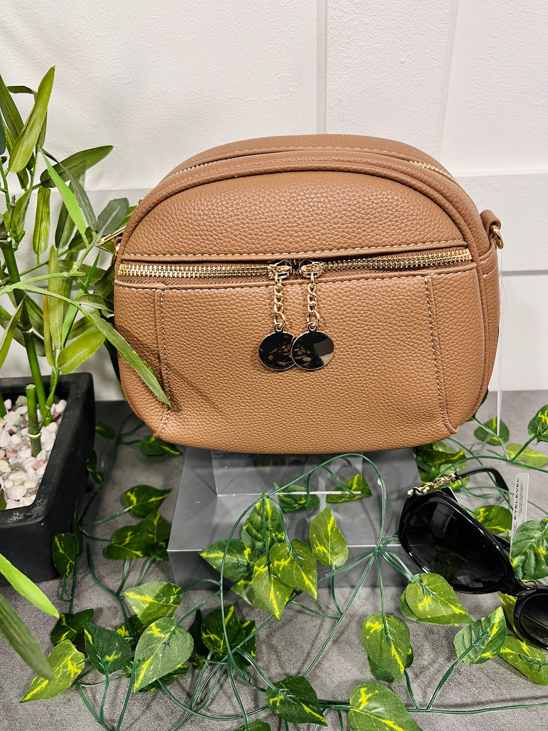 Toyah Gold Disc Zip Camera Bag MOCHA
