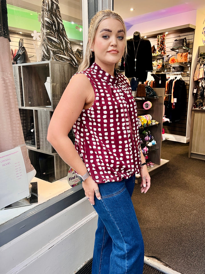 Dot Design Bubble Hem Sleeveless Blouse WINE