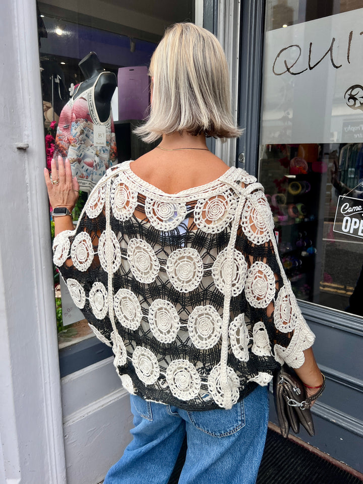 Alice V-Neck Crochet Top BLACK