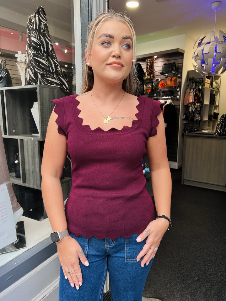 Gianna Knitted Scalloped Vest BERRY
