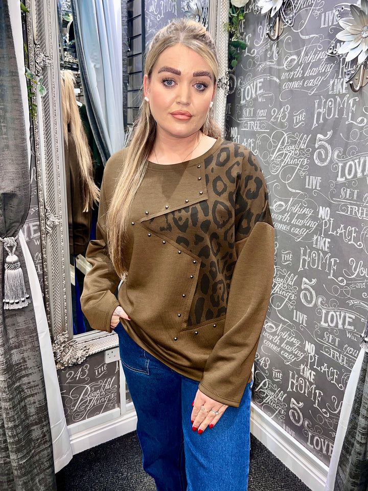 Katya Animal Print Star Sweatshirt CHOCOLATE