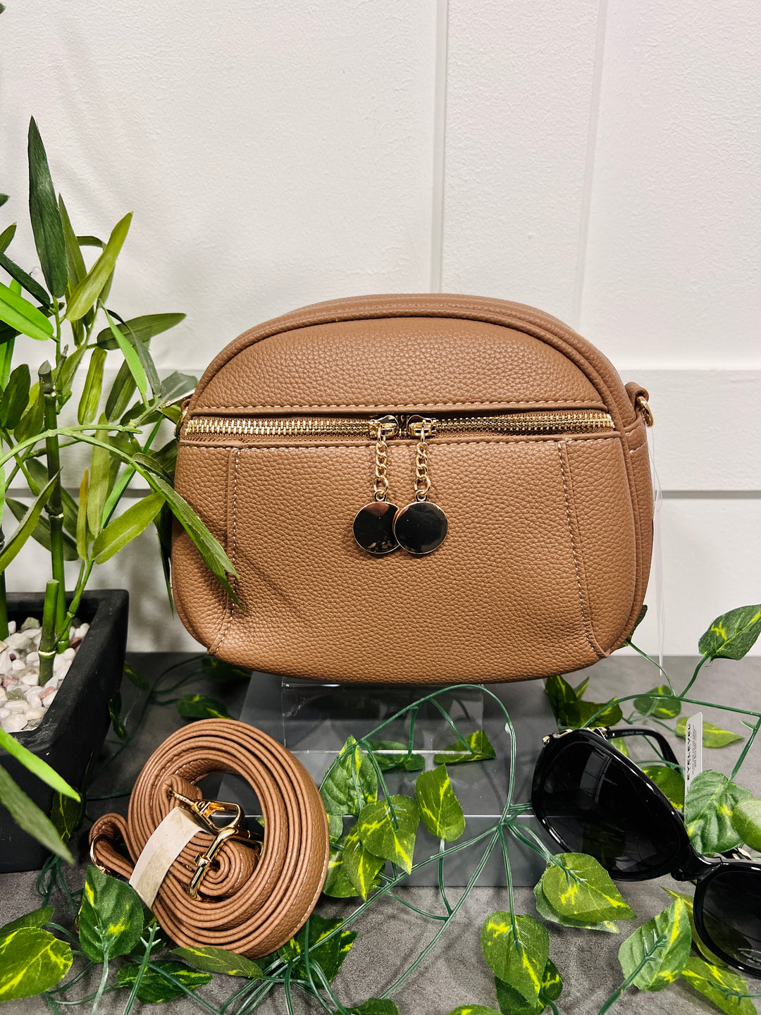 Toyah Gold Disc Zip Camera Bag MOCHA