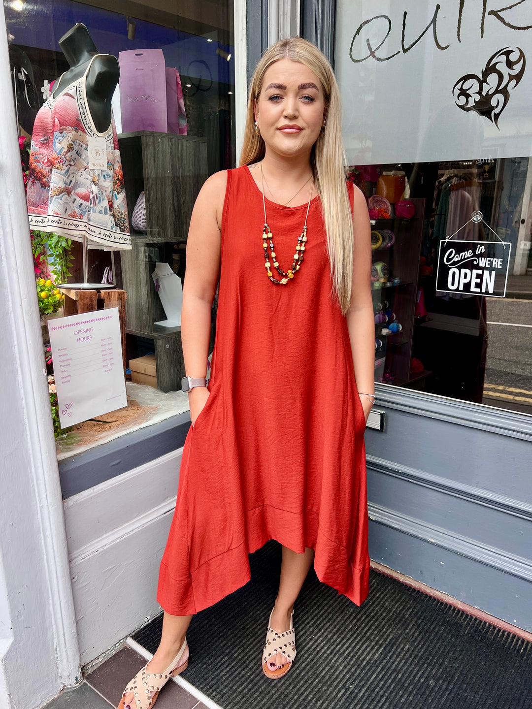 Indie Sleeveless Maxi Dress With Necklace RUST