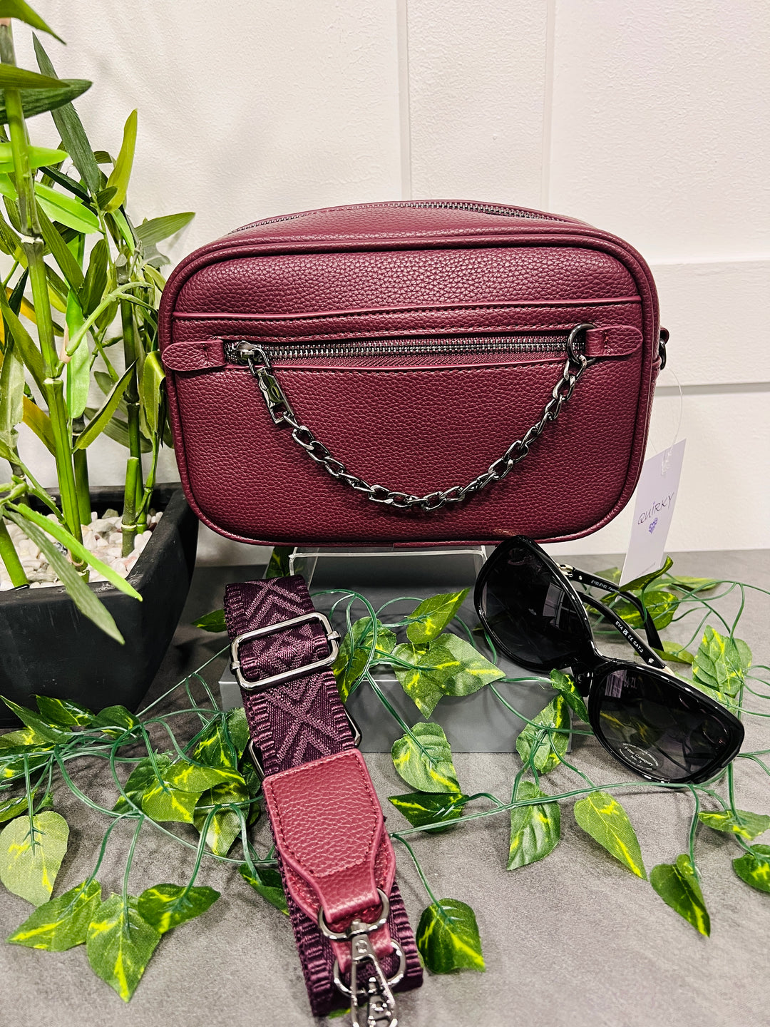 Edith Chain Detail Camera Bag BURGUNDY