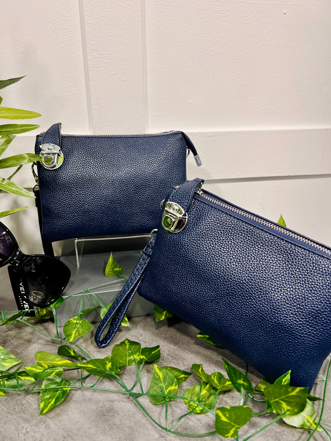 Trudy Clutch Handbag NAVY