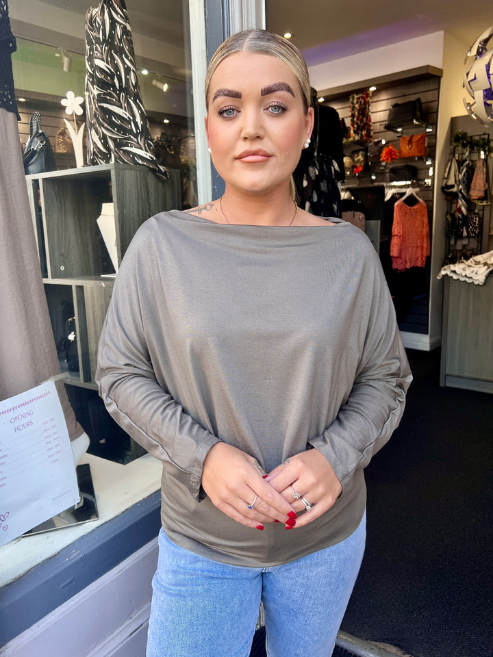 Cindy Long Sleeve Jersey Batwing Top MOCHA
