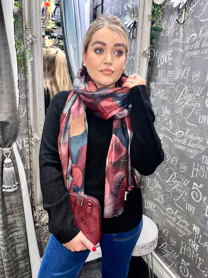 Multi Leaf Scarf BERRY