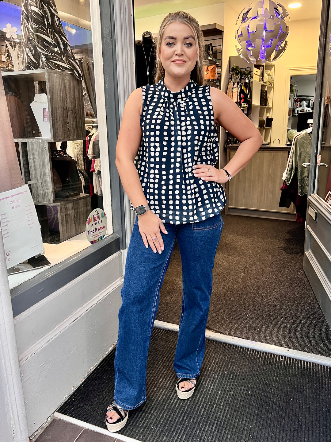 Dot Design Bubble Hem Sleeveless Blouse NAVY