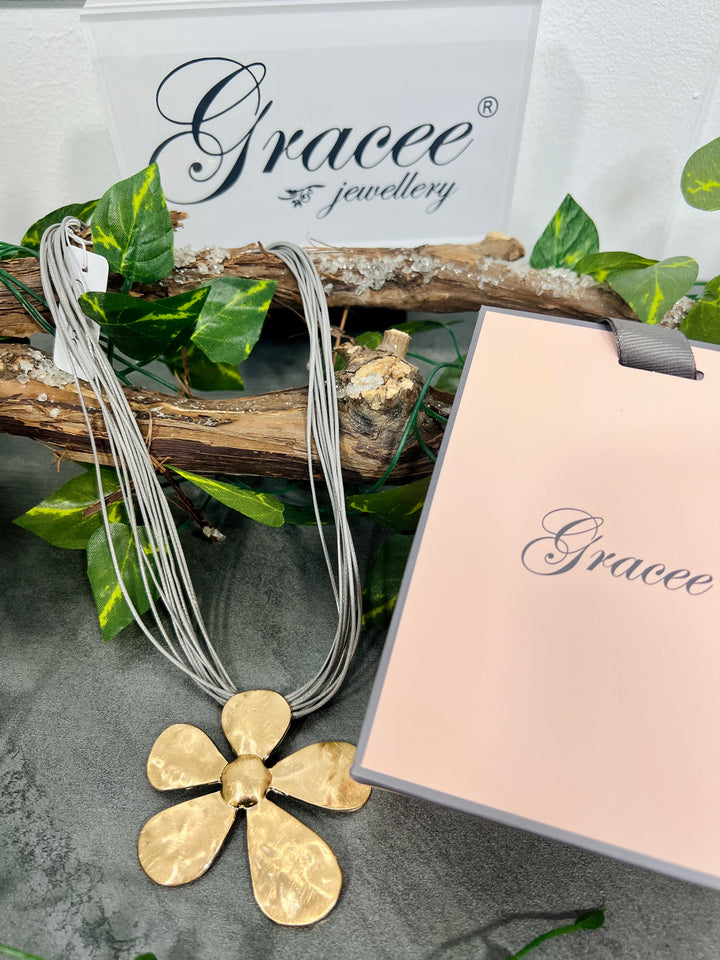 Gracee Large Daisy Shape Pendant Gold