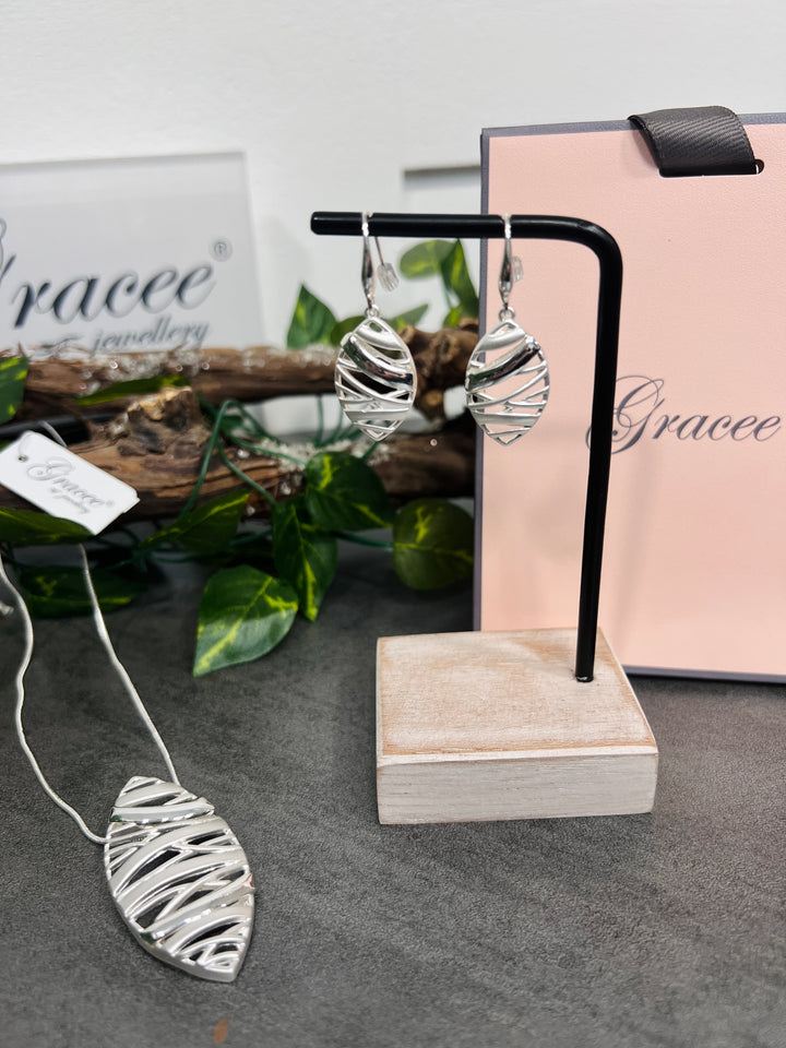 Gracee Short Abstract Necklace SILVER