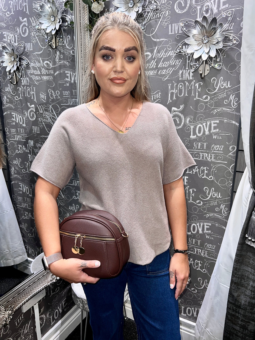 Brooke V Neck Fine Knit MOCHA