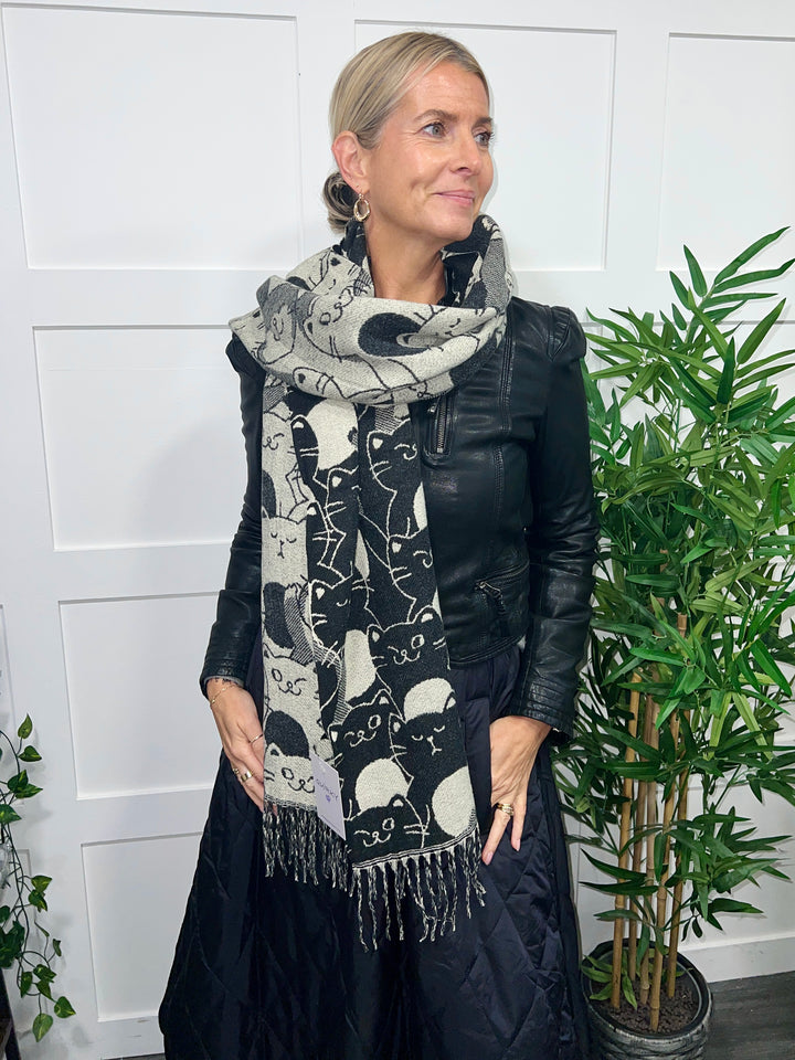 Cat Design Scarf BLACK