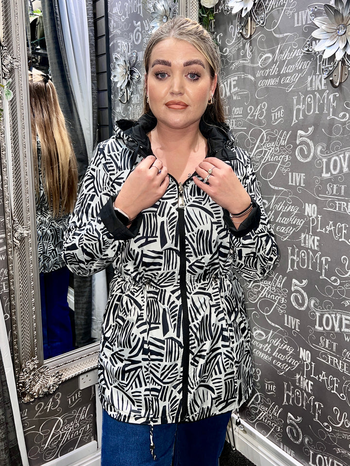 Zoe Abstract Print Reversible Rain Coat BLACK Size