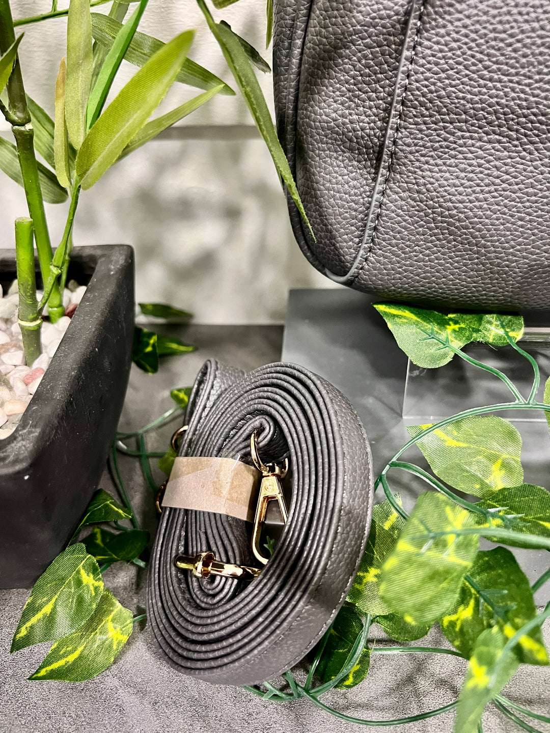 Toyah Gold Disc Zip Camera Bag GREY