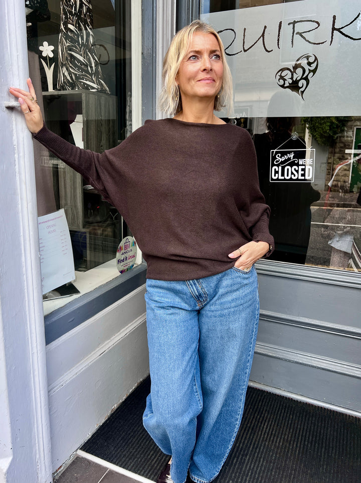 Lucie Pearl Back Knit CHOCOLATE