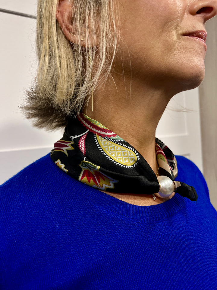 Floral/Paisley Magnetic Scarf BLACK