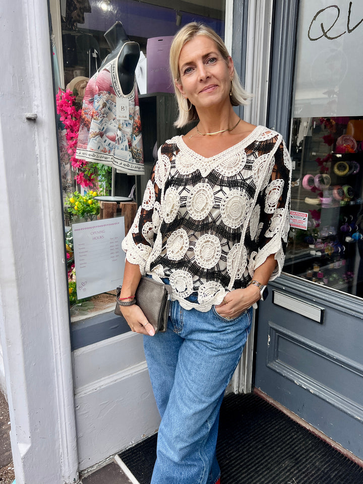 Alice V-Neck Crochet Top BLACK