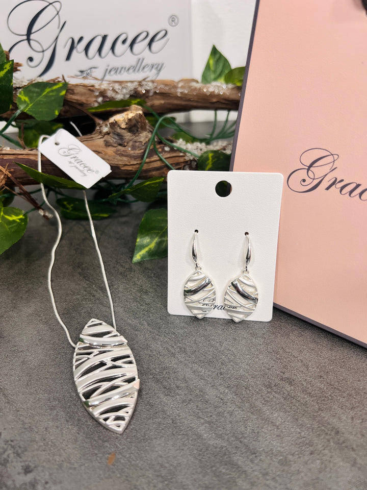 Gracee Short Abstract Necklace SILVER