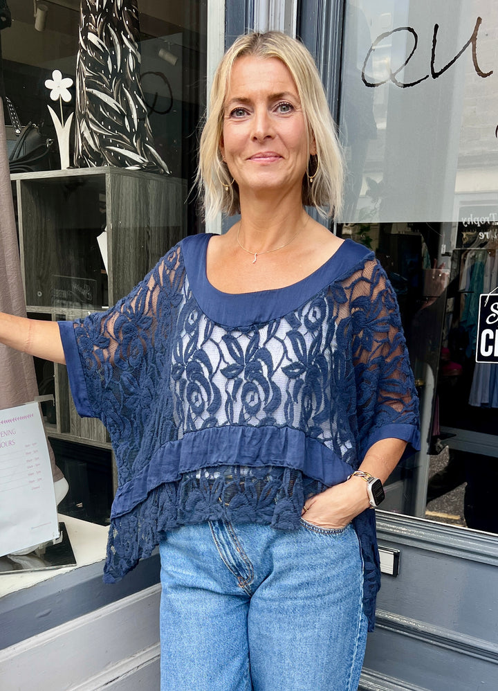 Annie Lace Top NAVY