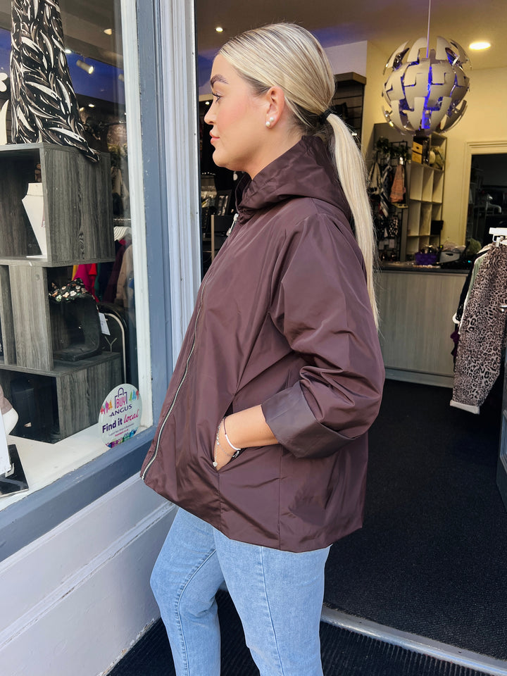Becca Premium Rain Jacket CHOCOLATE