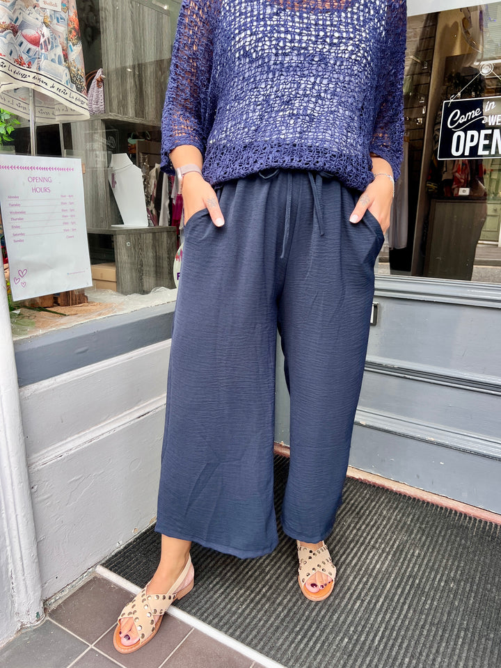 Shelby Crop Trousers NAVY