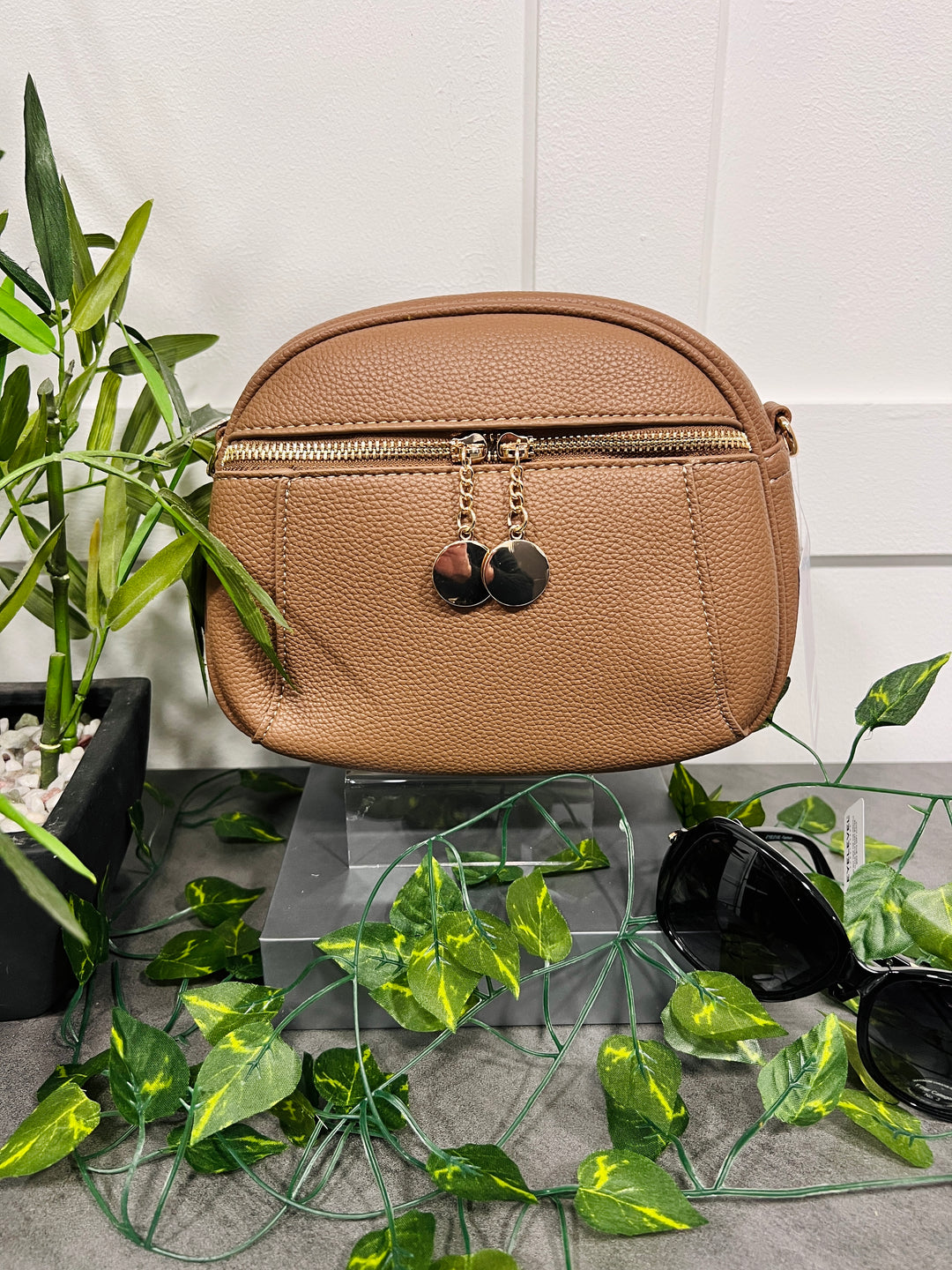 Toyah Gold Disc Zip Camera Bag MOCHA