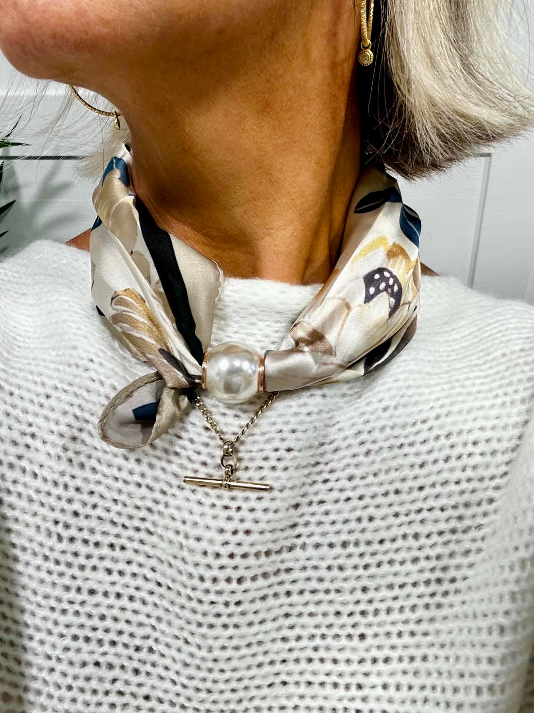 Bouquet Magnetic Scarf BEIGE