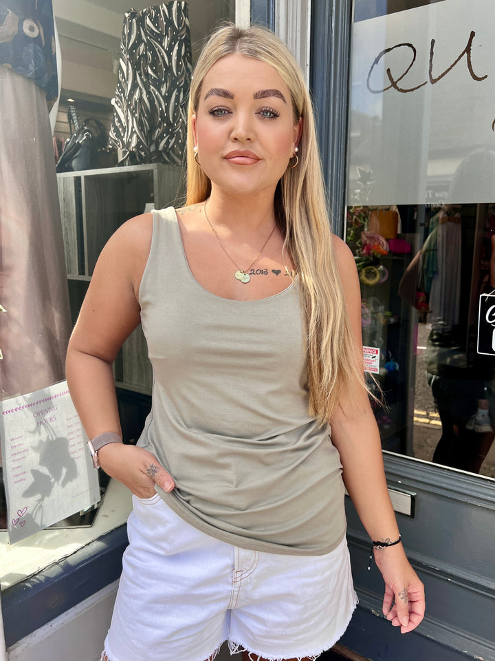 Tina Stretch Vest TAUPE
