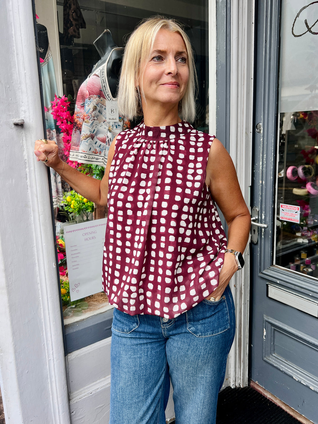 Dot Design Bubble Hem Sleeveless Blouse WINE