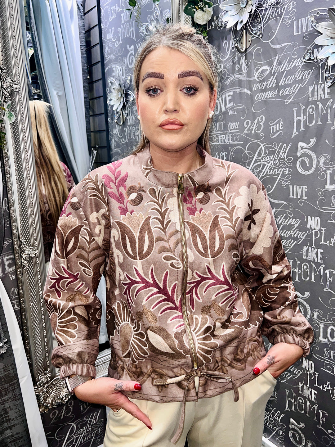 Ariana Soft Feel Floral Jacket MOCHA