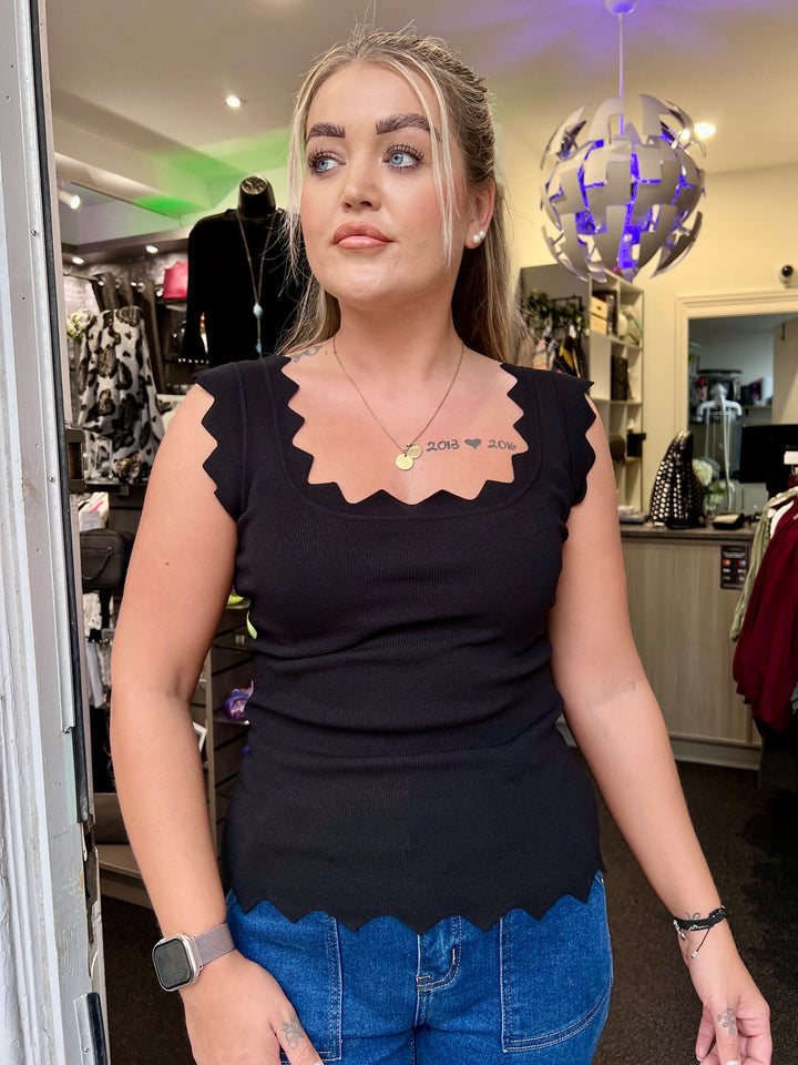 Gianna Knitted Scalloped Vest BLACK