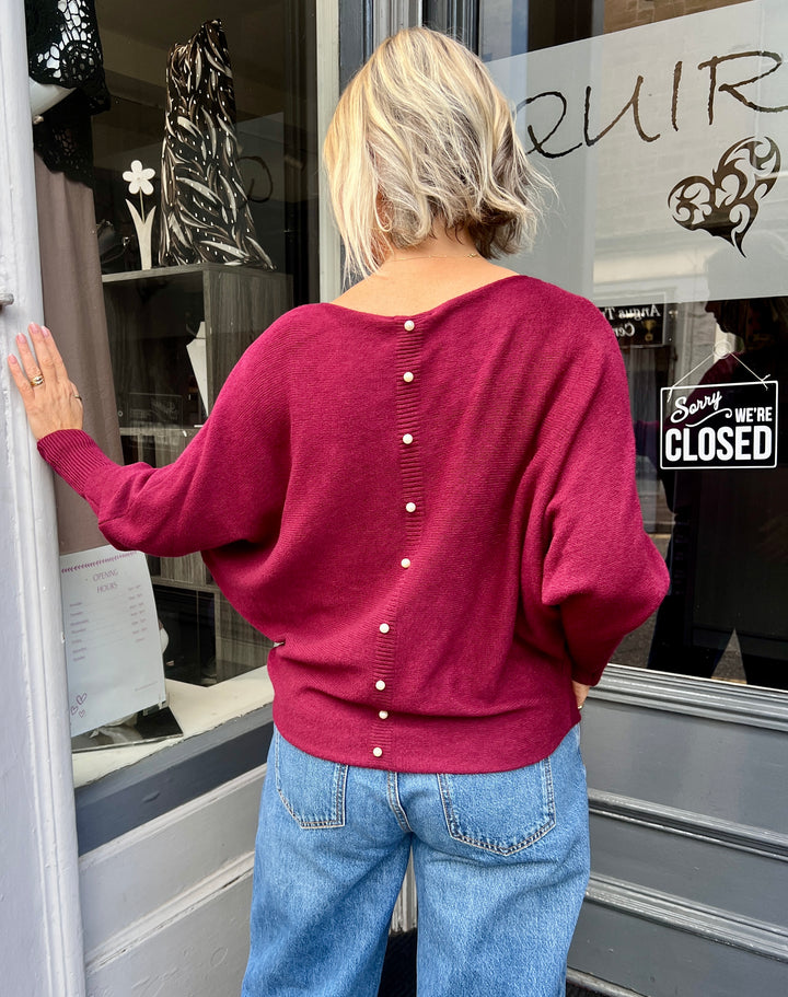 Lucie Pearl Back Knit WINE