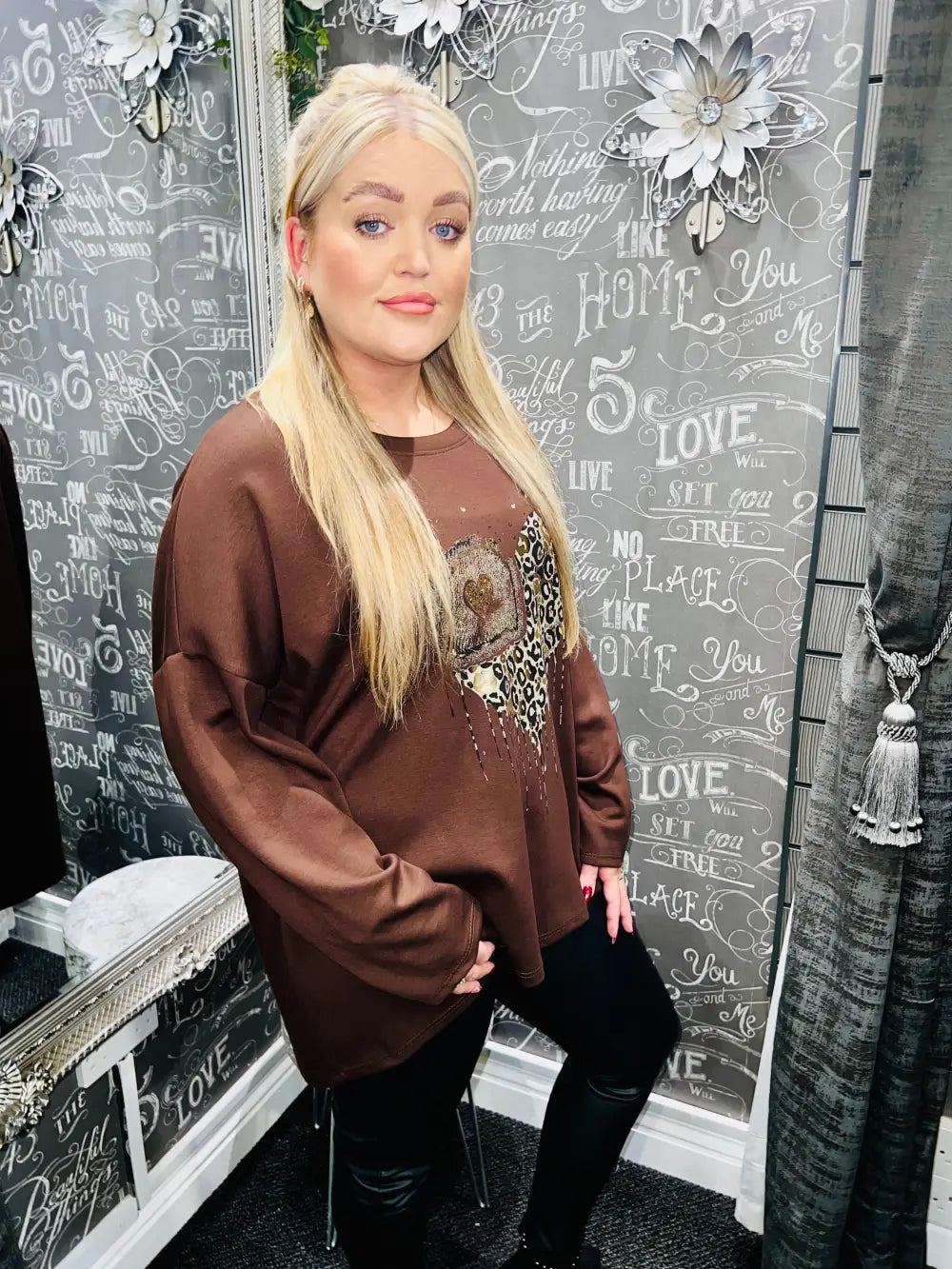 Ashley Foil Heart Print Sweatshirt CHOCOLATE