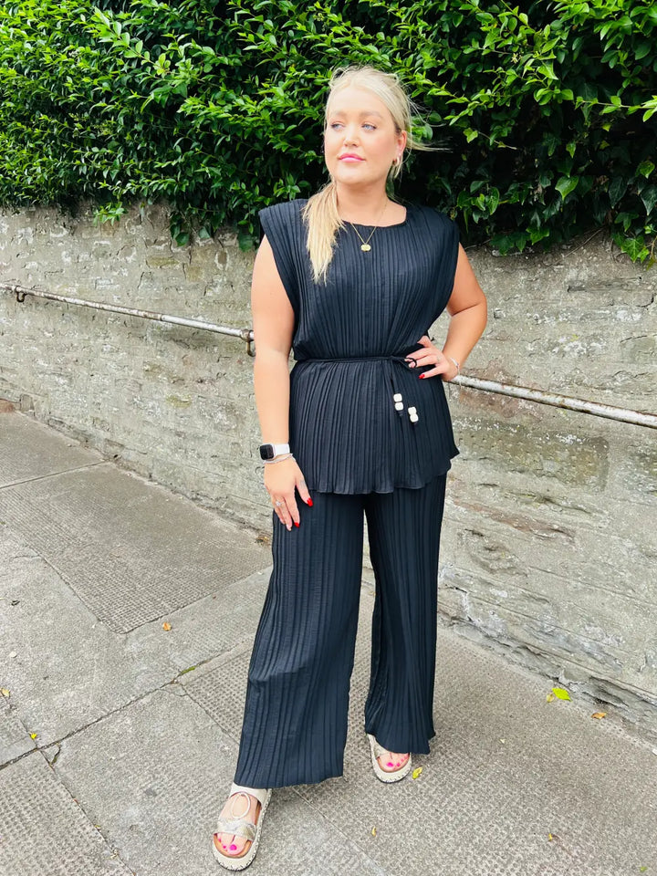 Catalina Pleated Tunic Top BLACK - Tops